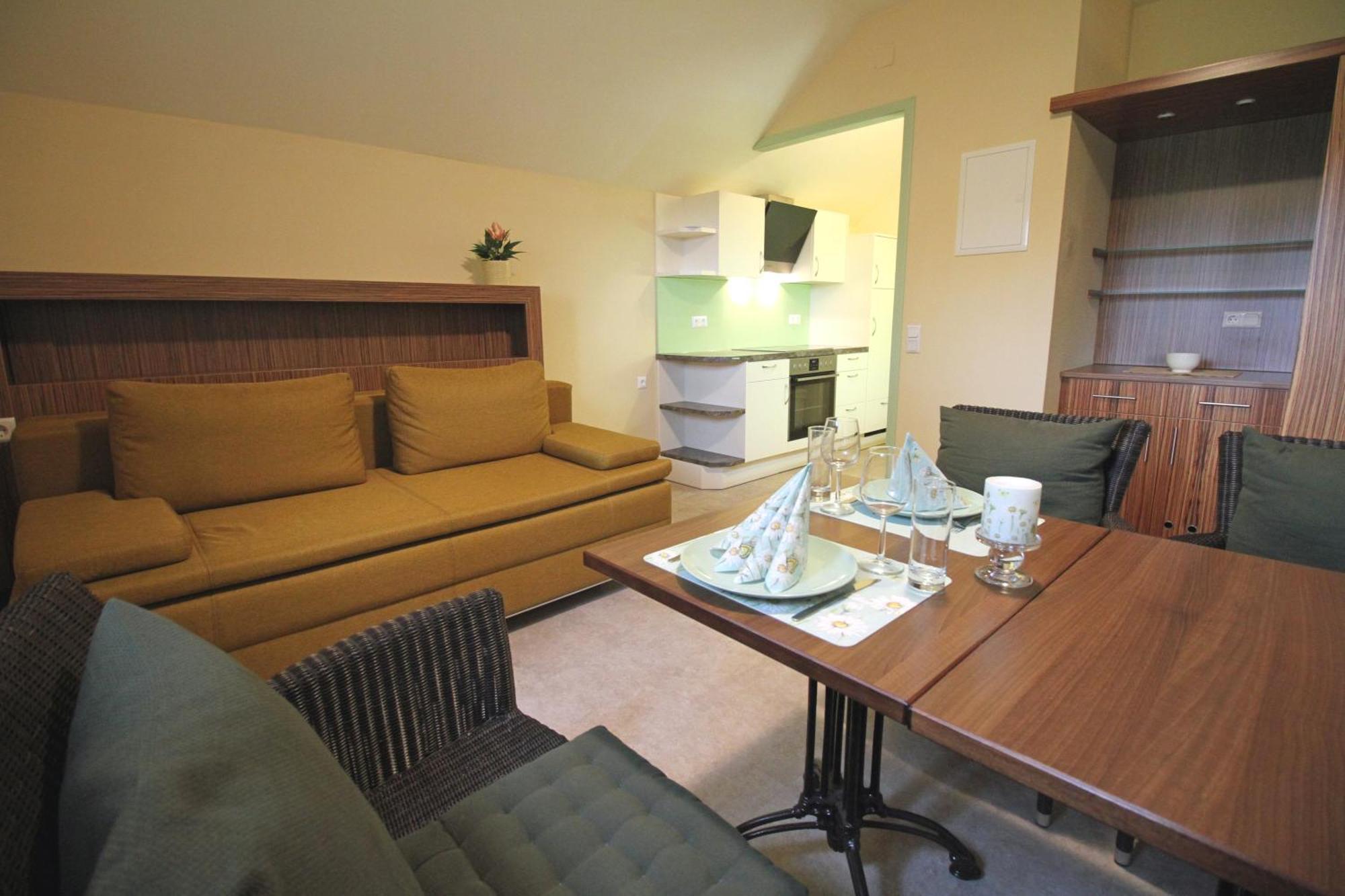 Rosenhotel - Serviced Apartments Zwentendorf Εξωτερικό φωτογραφία