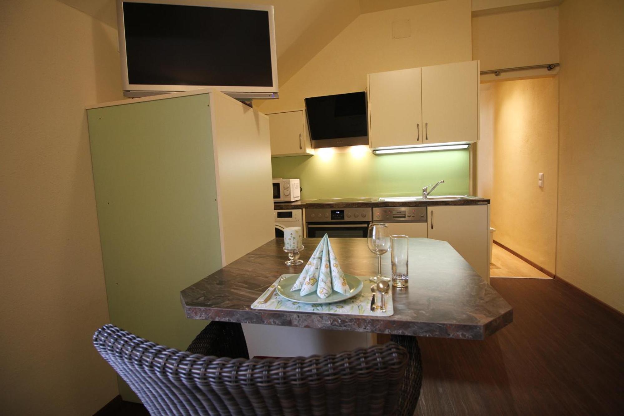 Rosenhotel - Serviced Apartments Zwentendorf Εξωτερικό φωτογραφία